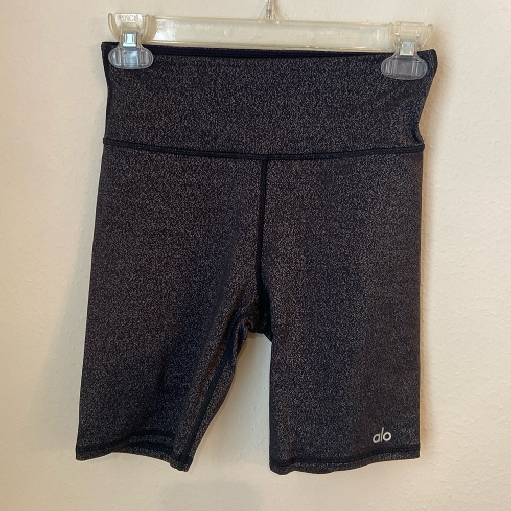 Alo Yoga High-Waist Glitter Biker Short